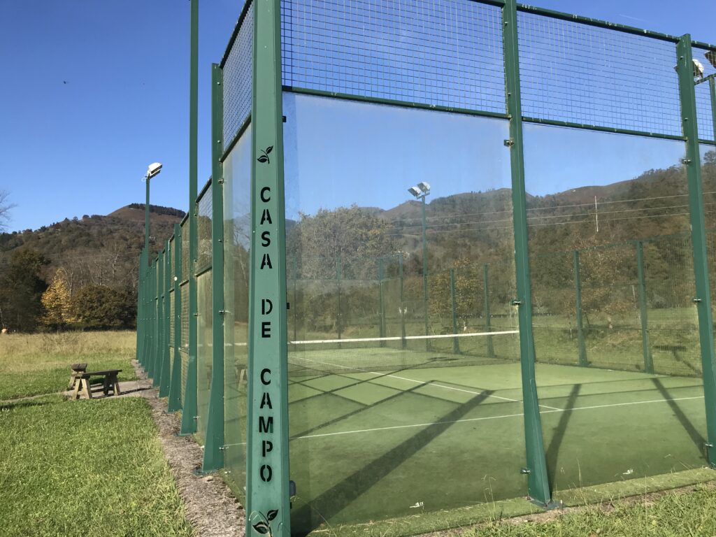 Pádel en Asturias en casa de Campo